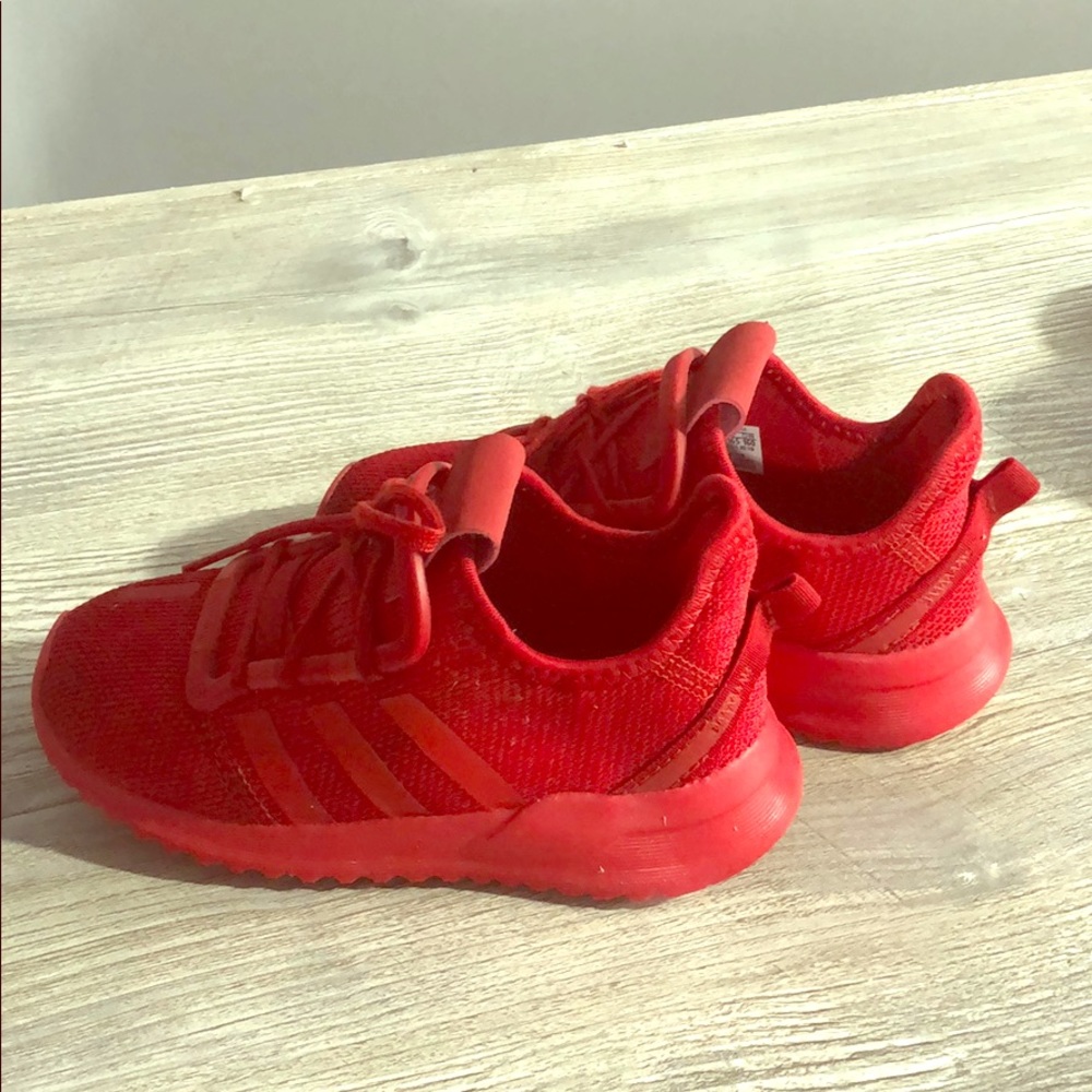 Toddler adidas tubular shoes sz 10